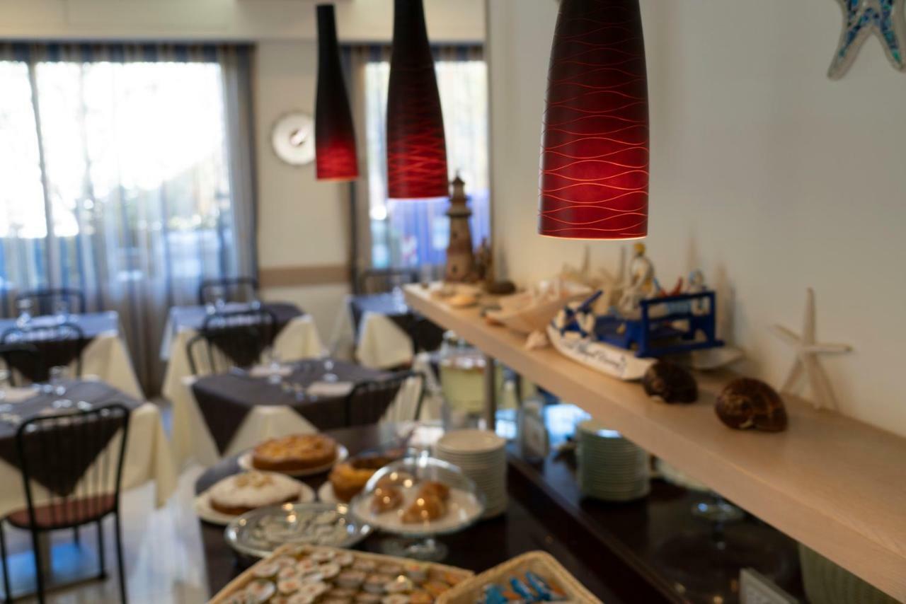 Hotel Adigrat Riccione Ngoại thất bức ảnh